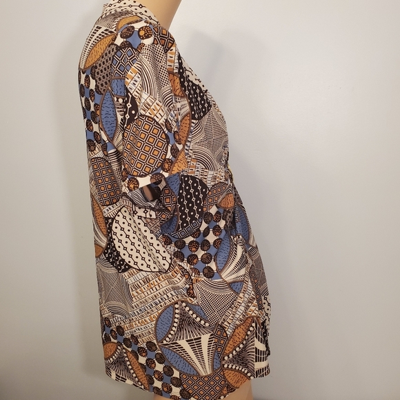 D.F.A New York printed Blouse w/Snake Detail - Picture 2 of 6